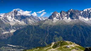 2017-07-16 · 14:51 · Le Brévent Sentier du Col du Brévent · Alpes, Aiguilles Rouges, Vallée de Chamonix, FR · GPS 45°56'28.68'' N 6°50'46.64'' E · Altitude 2196m