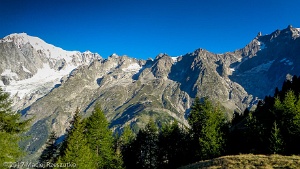 2017-08-05 · 07:56 · Courmayeur-Champex-Vallorcine Refuge Bertone · Alpes, Massif du Mont-Blanc, IT · GPS 45°48'37.35'' N 6°58'46.50'' E · Altitude 2048m