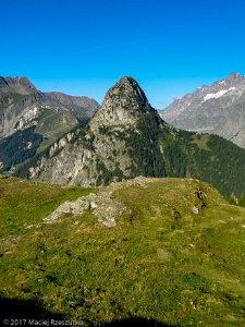 2017-08-05 · 07:56 · Courmayeur-Champex-Vallorcine Refuge Bertone · Alpes, Massif du Mont-Blanc, IT · GPS 45°48'37.34'' N 6°58'46.54'' E · Altitude 2048m