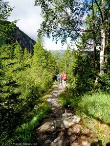 2017-06-30 · 09:53 · Demi Tour du Mont-Blanc Sud Glacier de Bionassay · Alpes, Massif du Mont-Blanc, FR · GPS 45°51'49.83'' N 6°47'9.08'' E · Altitude 1747m