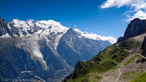 2017-07-16 · 15:06 · Le Brévent Sentier du Col du Brévent · Alpes, Aiguilles Rouges, Vallée de Chamonix, FR · GPS 45°56'25.21'' N 6°50'42.13'' E · Altitude 2286m