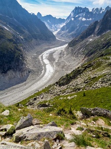 2017-07-17 · 10:28 · Signal Forbes Signal Forbes · Alpes, Massif du Mont-Blanc, Vallée de Chamonix, FR · GPS 45°55'40.57'' N 6°54'47.27'' E · Altitude 2199m