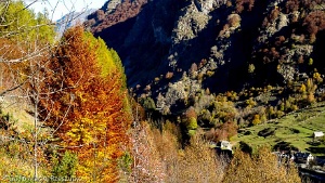 2016-10-31 · 10:27 · Cabane du Soldat Gavarnie · Pyrénées, Hautes-Pyrénées, FR · GPS 42°43'19.72'' N 0°0'42.14'' W · Altitude 1481m