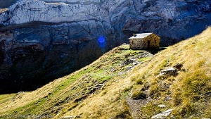 2016-10-31 · 12:03 · Cabane du Soldat Cabane du Soldat · Pyrénées, Hautes-Pyrénées, Gavarnie, FR · GPS 42°42'37.94'' N 0°2'43.38'' W · Altitude 2059m