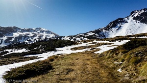 2017-04-16 · 10:35 · Pic de St Barthélemy depuis les Monts d' Les Monts d'Olmes · Pyrénées, Ariège, Montagne de Tabe, FR · GPS 42°50'2.09'' N 1°44'55.08'' E · Altitude 1720m