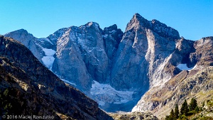 2016-09-29 · 11:39 · Petit Vignemale Petites Oulettes · Pyrénées, Hautes-Pyrénées, Vallée de Gaube, FR · GPS 42°48'2.59'' N 0°8'19.93'' W · Altitude 2012m